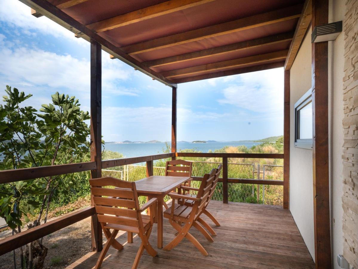 Mediteran Travel Mobile Homes Miran Pirovac Exterior photo